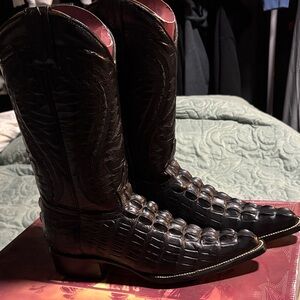 Men's Brown Embossed Leather Western Boots
